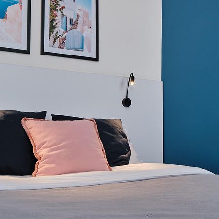 Seven City Apartments Семей Екстер'єр фото