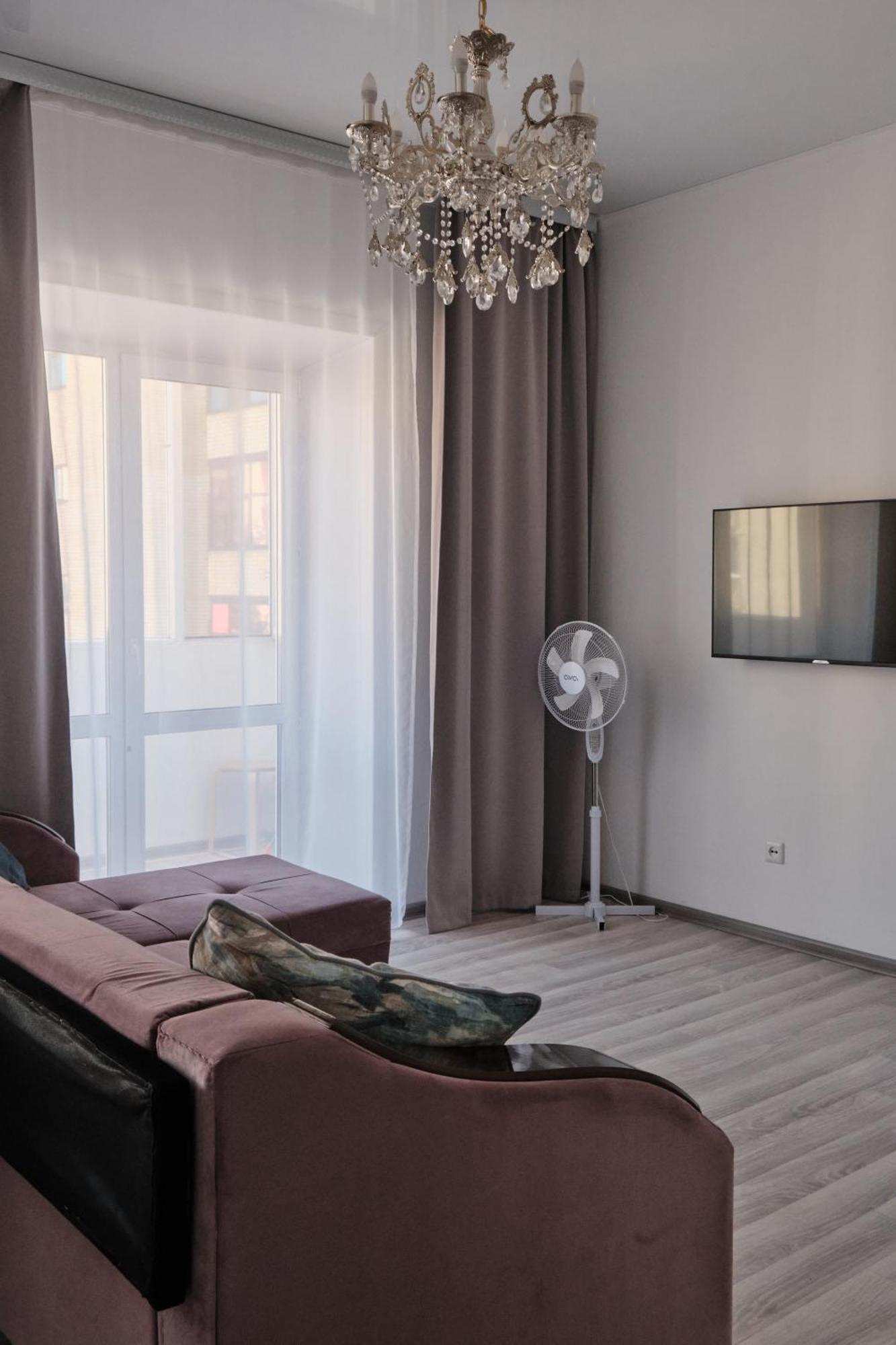 Seven City Apartments Семей Екстер'єр фото
