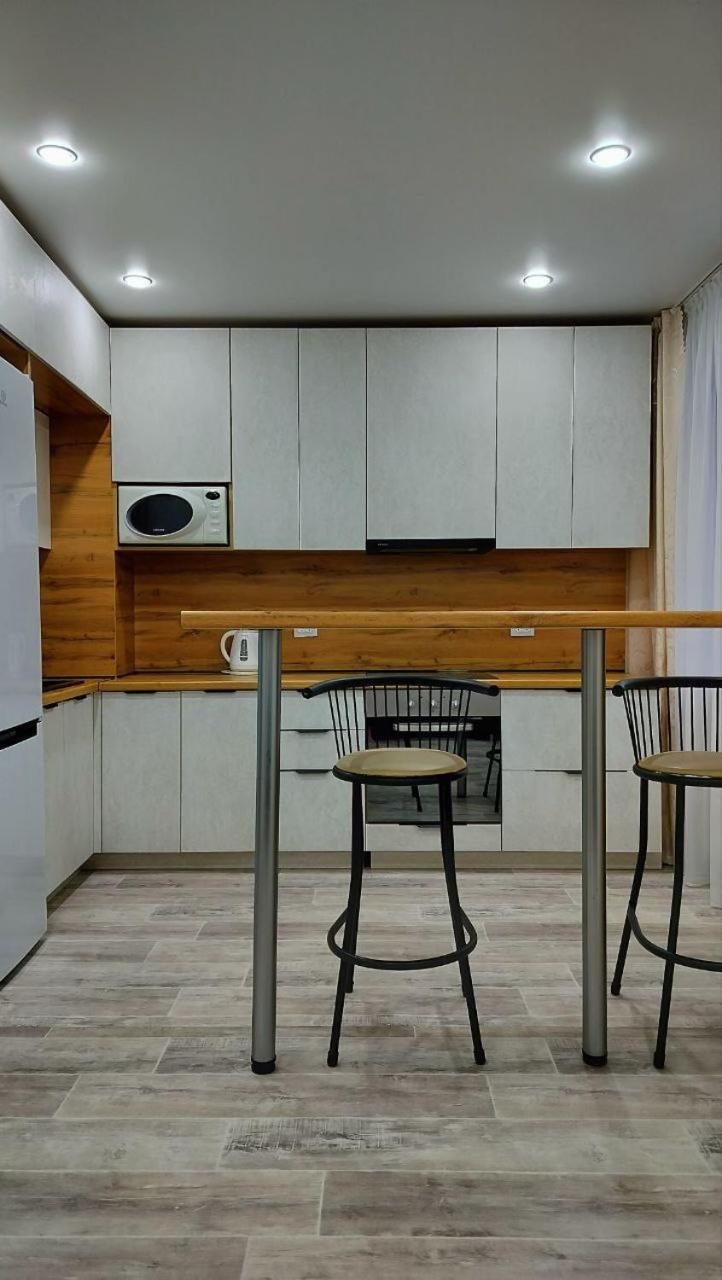 Seven City Apartments Семей Екстер'єр фото
