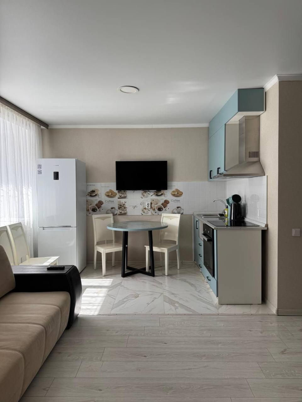 Seven City Apartments Семей Екстер'єр фото