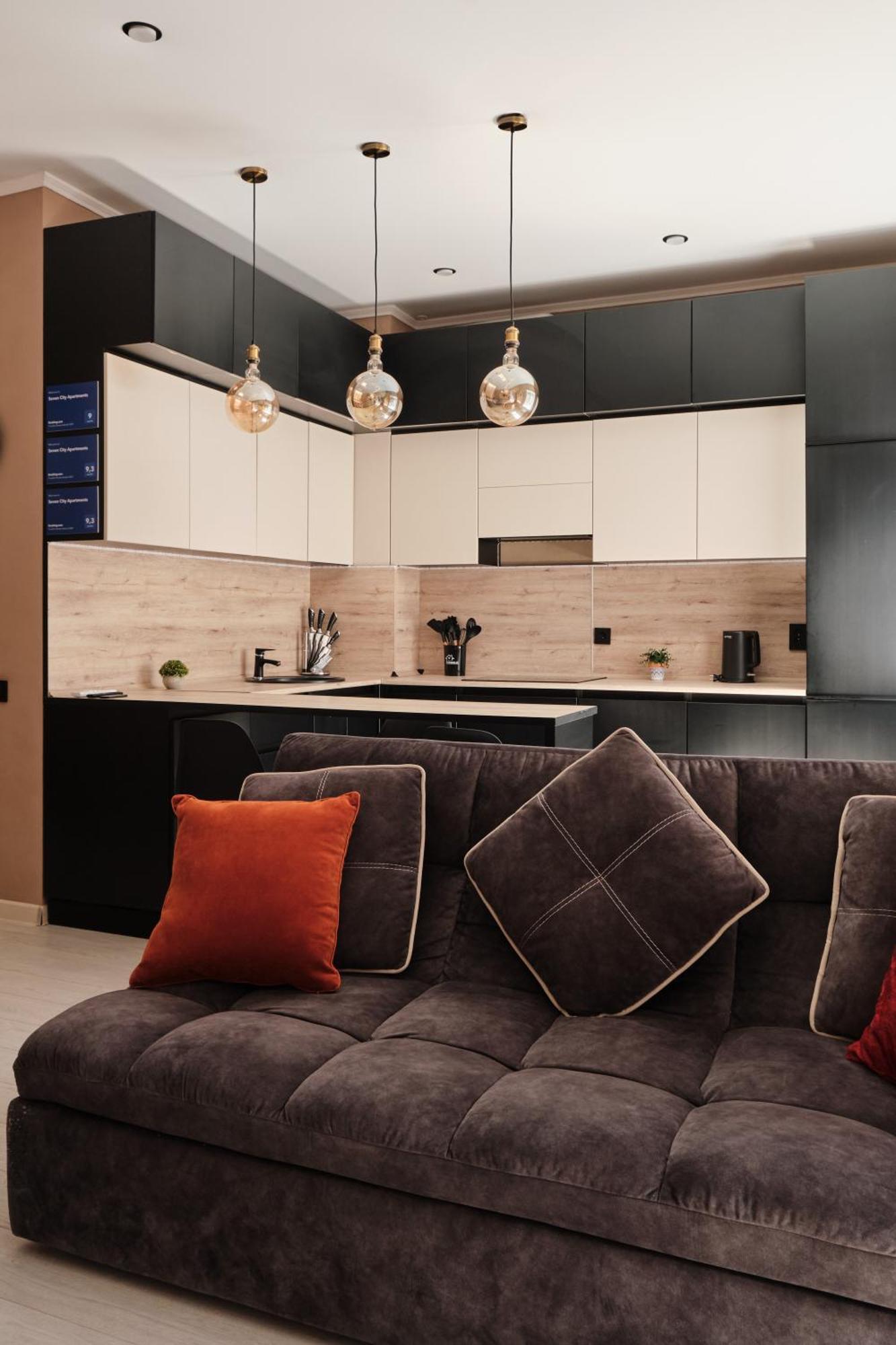 Seven City Apartments Семей Екстер'єр фото