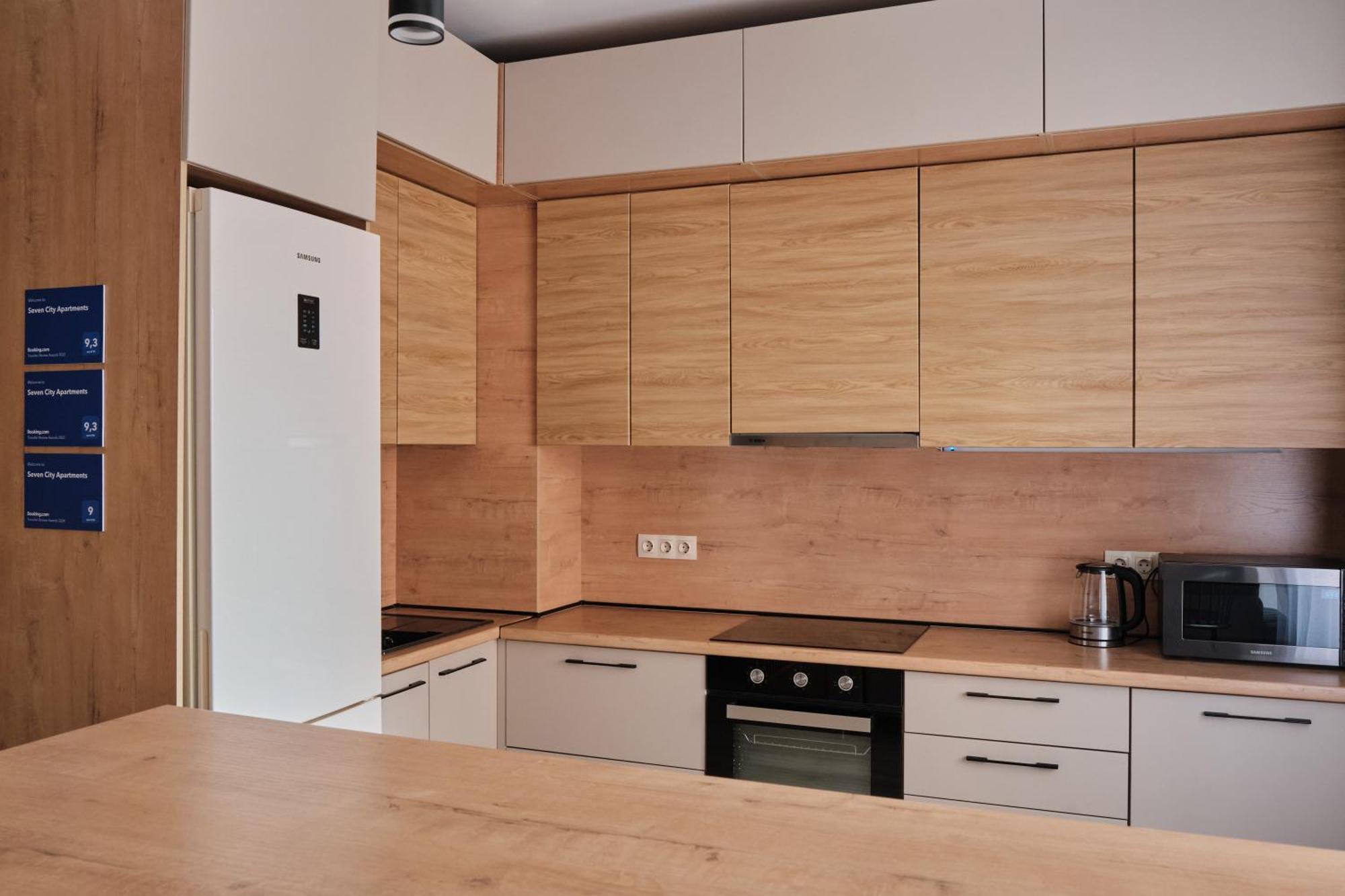 Seven City Apartments Семей Екстер'єр фото