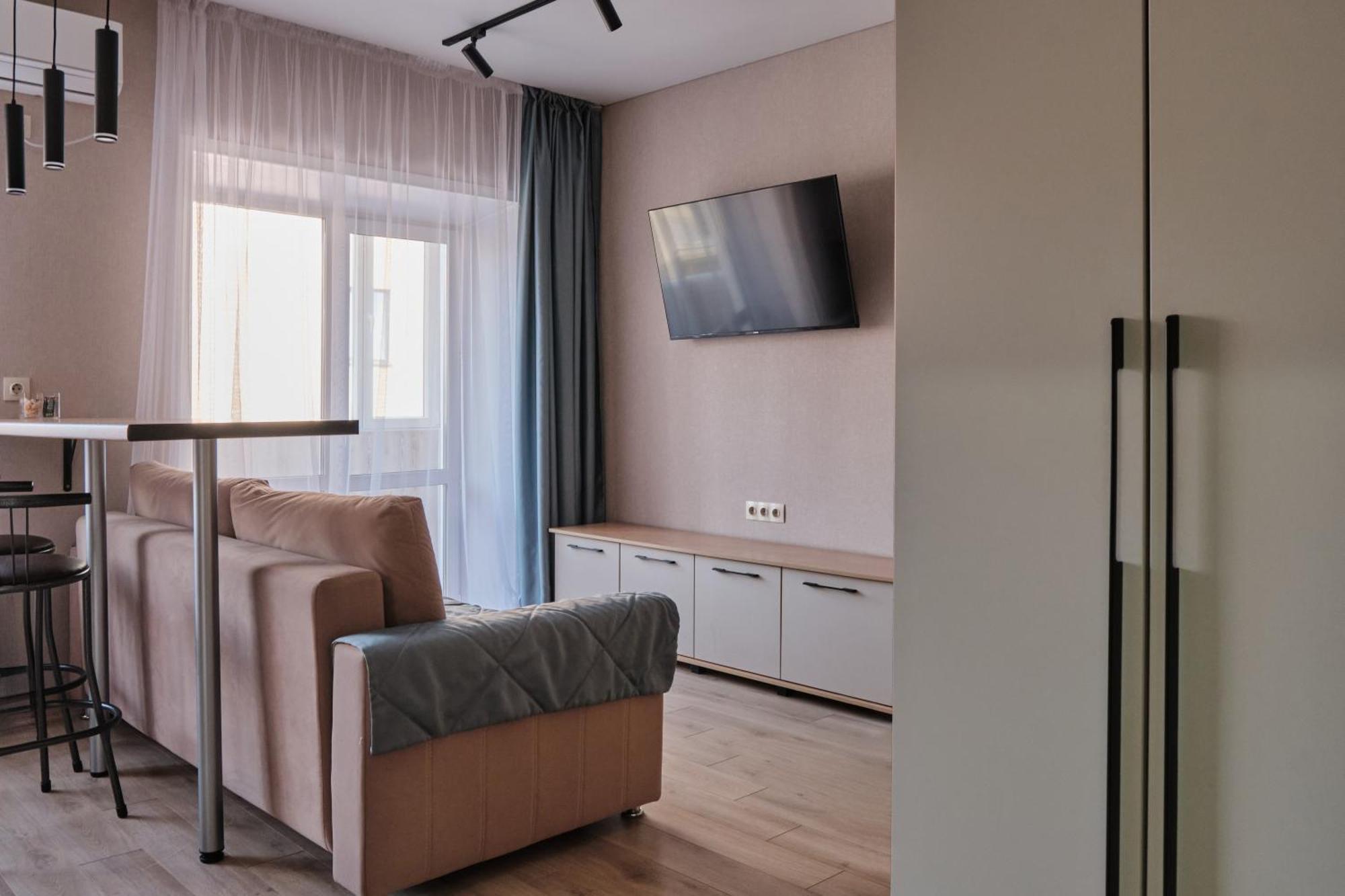 Seven City Apartments Семей Екстер'єр фото
